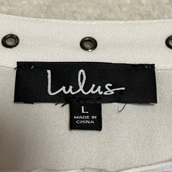 Lulus Womens White Tie Front Cropped Textured Top Studded Bell Sleeve Size Large - Picture 7 of 12